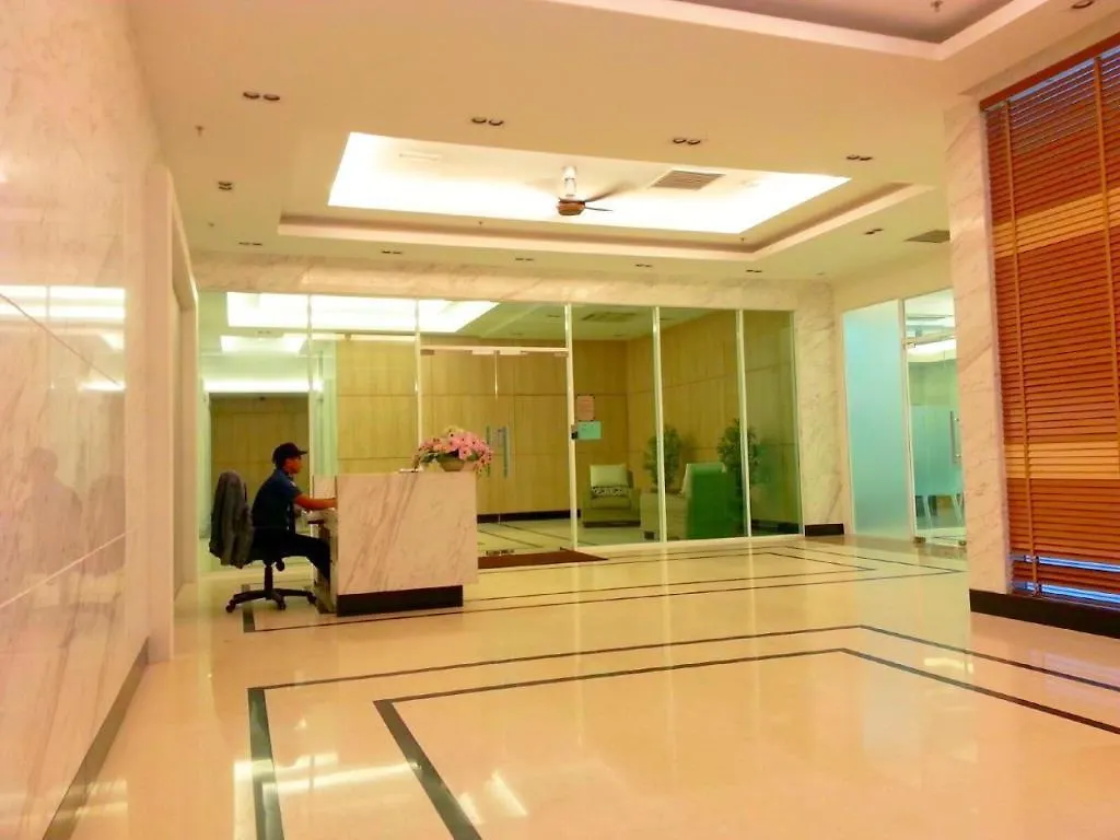 Apartment Mansion One Suites George Town
