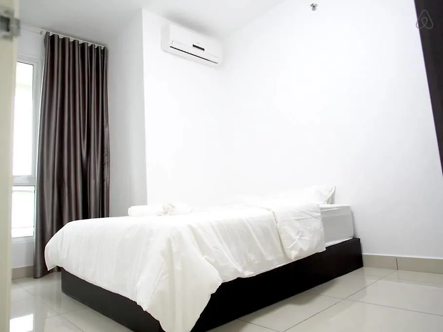 Mansion One Suites George Town 0*,